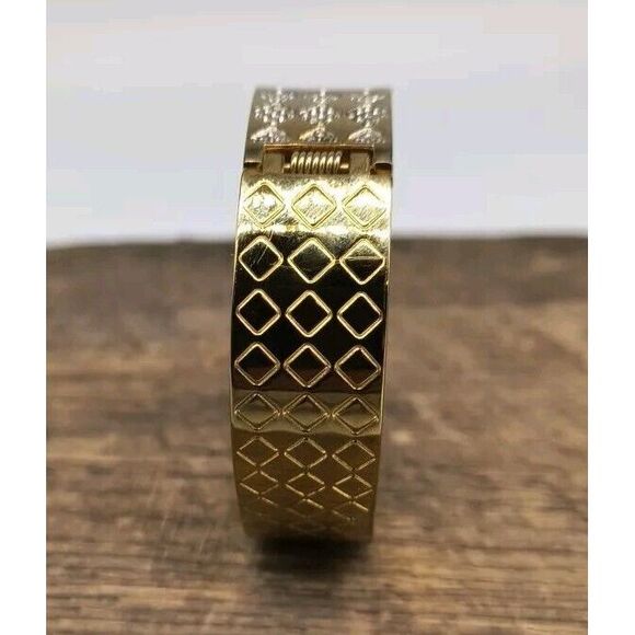 Classic Ladies Elgin Gold Tone Watch With Bracelet Clasp - New Battery - Picture 2 of 8